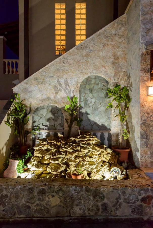 Villa Maxim With Private Pool & Tennis Court Halikounas Экстерьер фото