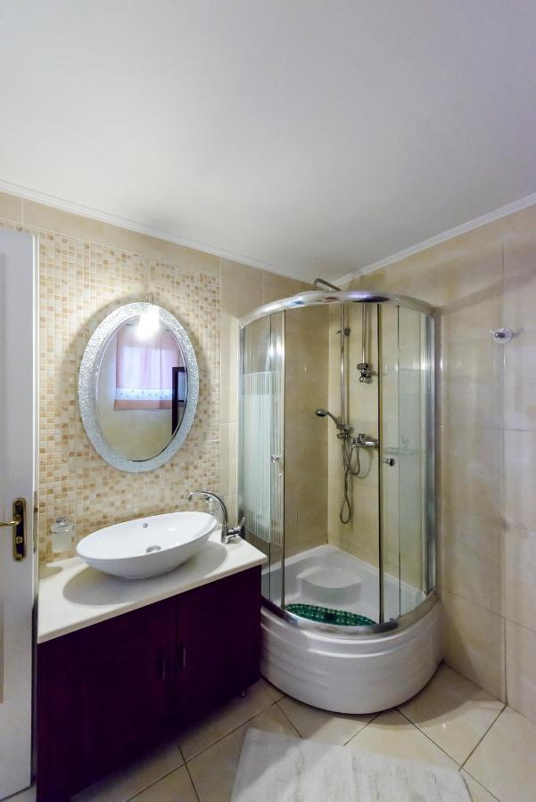 Villa Maxim With Private Pool & Tennis Court Halikounas Экстерьер фото